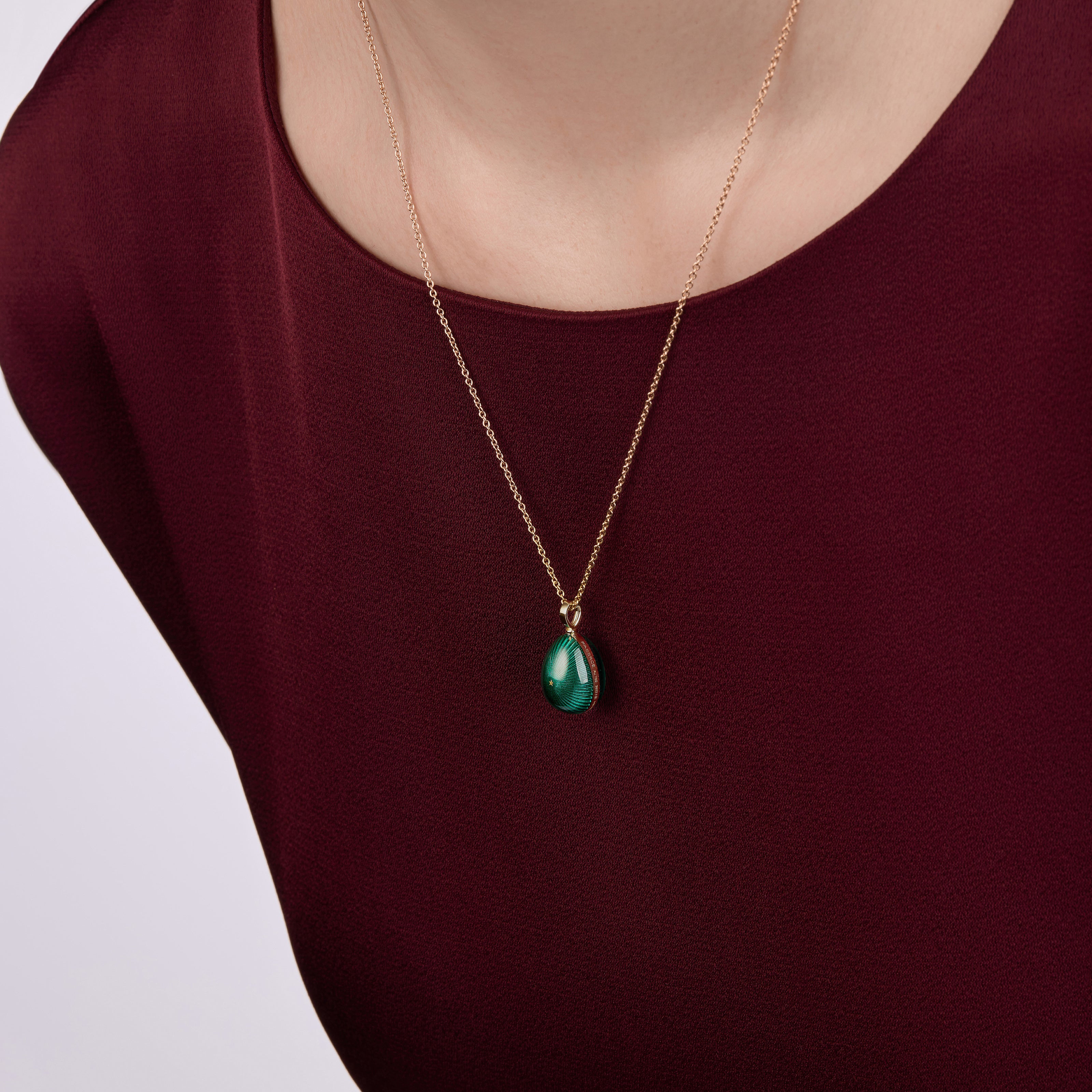 Faberg_Forever_Starburst_Egg_Pendant.jpg