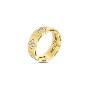 ring-diamonds-love-in-verona-58_380842c1-f86a-436e-b11b-40ab88305e01.jpg